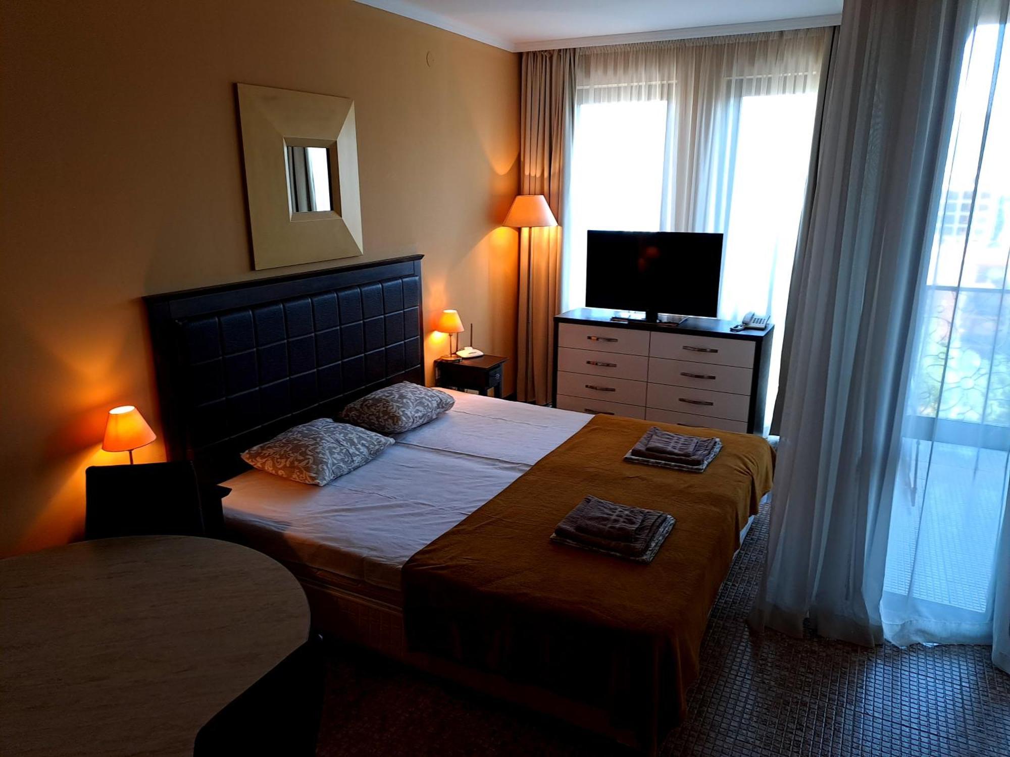 Cozy Apartment In Barcelo Royal Beach Hotel ***** Сонячний Берег Екстер'єр фото