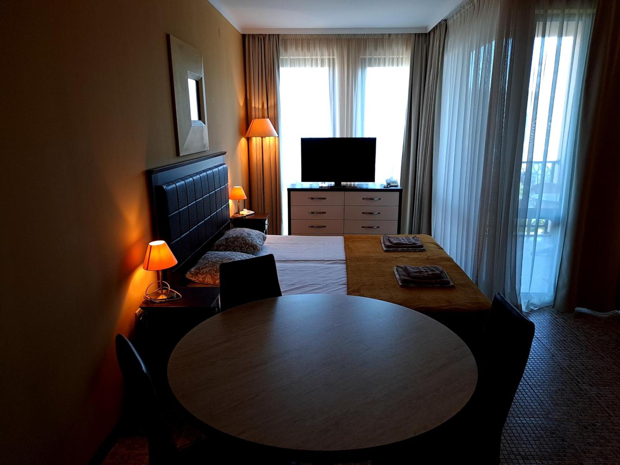 Cozy Apartment In Barcelo Royal Beach Hotel ***** Сонячний Берег Екстер'єр фото